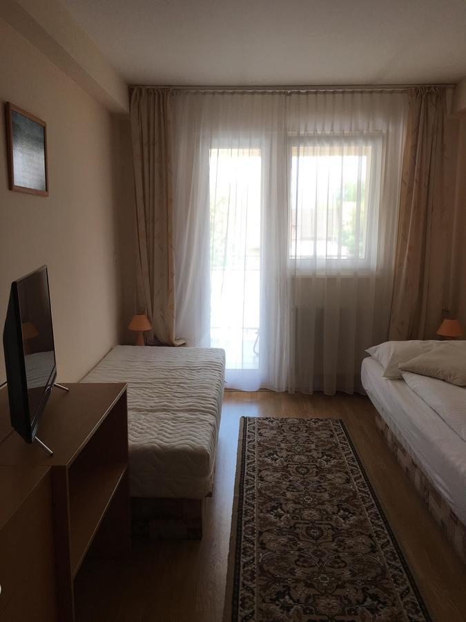 Penzion Anton Teplička nad Váhom Exterior foto
